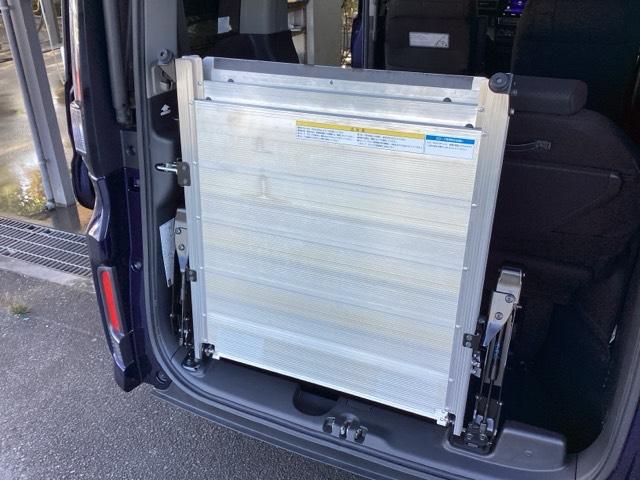 ステップワゴンスパーダ スパーダホンダセンシング車いす仕様車2列目乗車タイプ 純正ナビ フルセグ リアカメラ(61枚目)