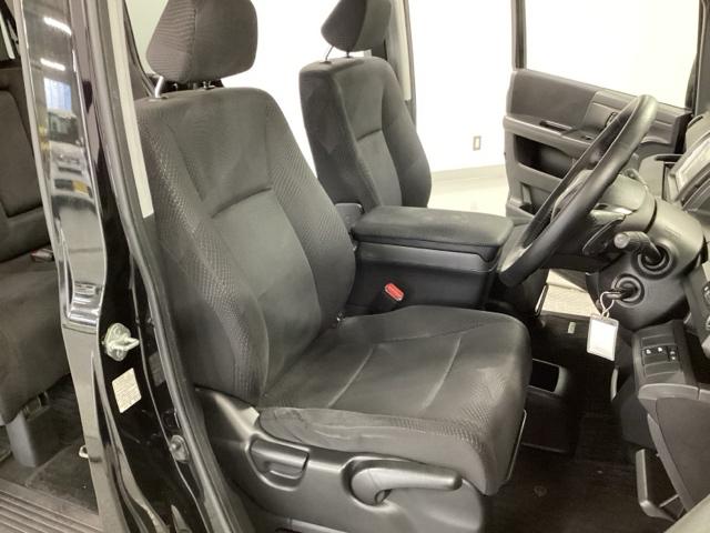 ステップワゴンスパーダ S ナビ 片側電動スライドドア リアカメラ Wエアバック 両側スライド片側電動ドア パワステ パワーウインドウ キーレス エアバック 3列シート エアコン ワンセグテレビ ETC付き DVD ABS(18枚目)