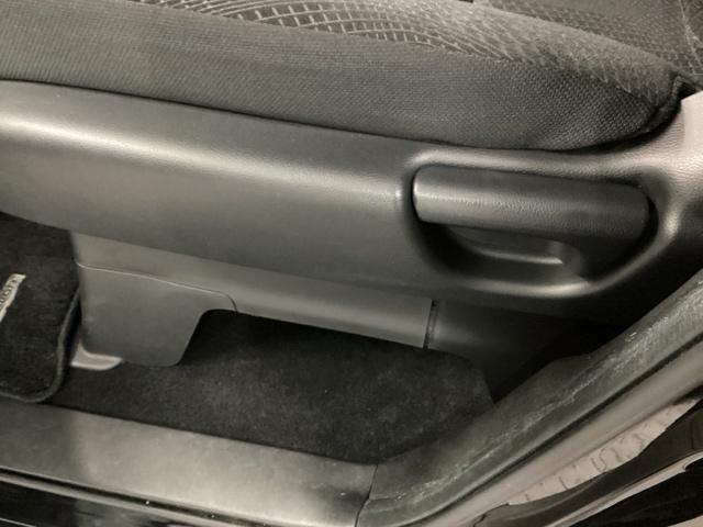 ステップワゴンスパーダ S ナビ 片側電動スライドドア リアカメラ Wエアバック 両側スライド片側電動ドア パワステ パワーウインドウ キーレス エアバック 3列シート エアコン ワンセグテレビ ETC付き DVD ABS(40枚目)