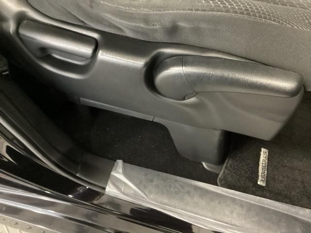 ステップワゴンスパーダ S ナビ 片側電動スライドドア リアカメラ Wエアバック 両側スライド片側電動ドア パワステ パワーウインドウ キーレス エアバック 3列シート エアコン ワンセグテレビ ETC付き DVD ABS(49枚目)