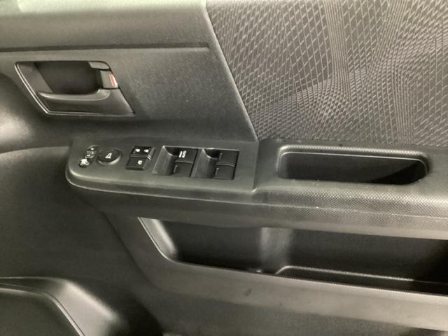 ステップワゴンスパーダ S ナビ 片側電動スライドドア リアカメラ Wエアバック 両側スライド片側電動ドア パワステ パワーウインドウ キーレス エアバック 3列シート エアコン ワンセグテレビ ETC付き DVD ABS(51枚目)