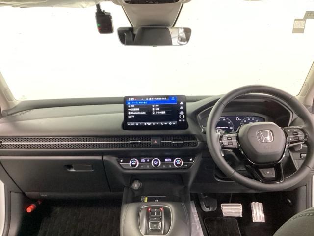 ZR-V e:HEVZ ナビ BOSEプレミアムサウンドシステム Pセンサー レザー Bカメラ サイドエアバック パワ-シ-ト LEDヘッドライト USB接続 地デジ Sヒーター サポカー ETC車載器 Dレコ スマートキー(3枚目)