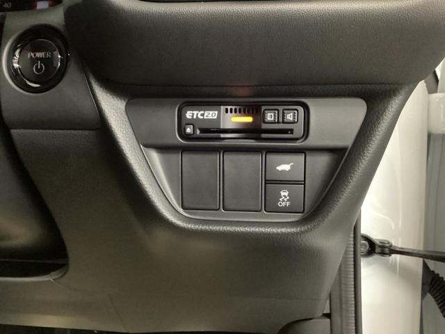 ZR-V e:HEVZ ナビ BOSEプレミアムサウンドシステム Pセンサー レザー Bカメラ サイドエアバック パワ-シ-ト LEDヘッドライト USB接続 地デジ Sヒーター サポカー ETC車載器 Dレコ スマートキー(16枚目)