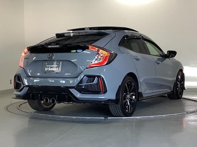 シビック ハッチバック　純正メモリーナビ　Ｓルーフ　本革Ｐシート　追突軽減ブレーキ　盗難防止装置　本革シート　Ｂモニター　整備記録簿　横滑防止　Ａライト　シートヒーター付き　ＬＥＤライト　フルセグＴＶ　スマートキー　ＡＡＣ（32枚目）