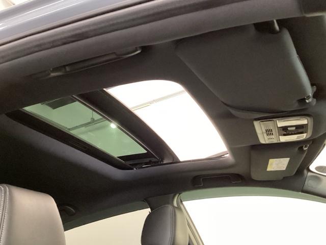 シビック ハッチバック　純正メモリーナビ　Ｓルーフ　本革Ｐシート　追突軽減ブレーキ　盗難防止装置　本革シート　Ｂモニター　整備記録簿　横滑防止　Ａライト　シートヒーター付き　ＬＥＤライト　フルセグＴＶ　スマートキー　ＡＡＣ（34枚目）