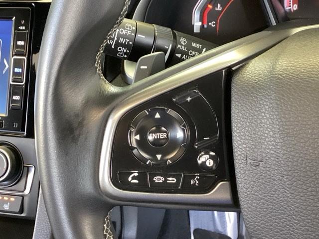 シビック ハッチバック　純正メモリーナビ　Ｓルーフ　本革Ｐシート　追突軽減ブレーキ　盗難防止装置　本革シート　Ｂモニター　整備記録簿　横滑防止　Ａライト　シートヒーター付き　ＬＥＤライト　フルセグＴＶ　スマートキー　ＡＡＣ（45枚目）