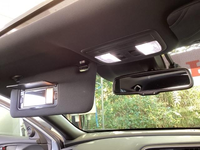 シビック ハッチバック　純正メモリーナビ　Ｓルーフ　本革Ｐシート　追突軽減ブレーキ　盗難防止装置　本革シート　Ｂモニター　整備記録簿　横滑防止　Ａライト　シートヒーター付き　ＬＥＤライト　フルセグＴＶ　スマートキー　ＡＡＣ（50枚目）