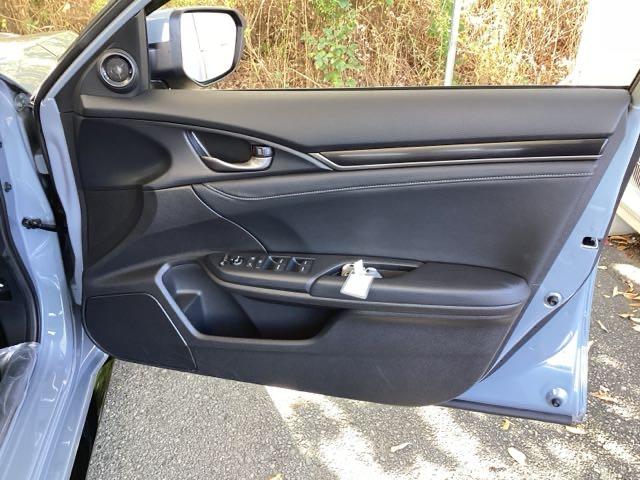 シビック ハッチバック　純正メモリーナビ　Ｓルーフ　本革Ｐシート　追突軽減ブレーキ　盗難防止装置　本革シート　Ｂモニター　整備記録簿　横滑防止　Ａライト　シートヒーター付き　ＬＥＤライト　フルセグＴＶ　スマートキー　ＡＡＣ（55枚目）