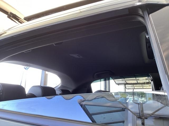 シビック ハッチバック　純正メモリーナビ　Ｓルーフ　本革Ｐシート　追突軽減ブレーキ　盗難防止装置　本革シート　Ｂモニター　整備記録簿　横滑防止　Ａライト　シートヒーター付き　ＬＥＤライト　フルセグＴＶ　スマートキー　ＡＡＣ（58枚目）