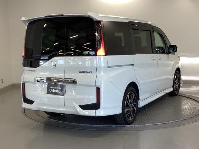 ステップワゴンスパーダ スパーダ・クールスピリットホンダセンシング　純正ナビ　フルセグ　リアカメラ　サイドエアバック　スマートキ　左右電動スライドドア　バックモニタ　地ＴＶ　ナビ＆ＴＶ　三列シート　ＵＳＢ　助手席エアバッグ　ドライブレコーダ　ＡＡＣ　横滑り防止機能（8枚目）