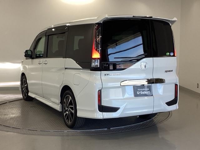 ステップワゴンスパーダ スパーダ・クールスピリットホンダセンシング　純正ナビ　フルセグ　リアカメラ　サイドエアバック　スマートキ　左右電動スライドドア　バックモニタ　地ＴＶ　ナビ＆ＴＶ　三列シート　ＵＳＢ　助手席エアバッグ　ドライブレコーダ　ＡＡＣ　横滑り防止機能（10枚目）