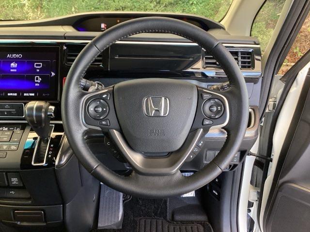 ステップワゴンスパーダ スパーダ・クールスピリットホンダセンシング　純正ナビ　フルセグ　リアカメラ　サイドエアバック　スマートキ　左右電動スライドドア　バックモニタ　地ＴＶ　ナビ＆ＴＶ　三列シート　ＵＳＢ　助手席エアバッグ　ドライブレコーダ　ＡＡＣ　横滑り防止機能（18枚目）