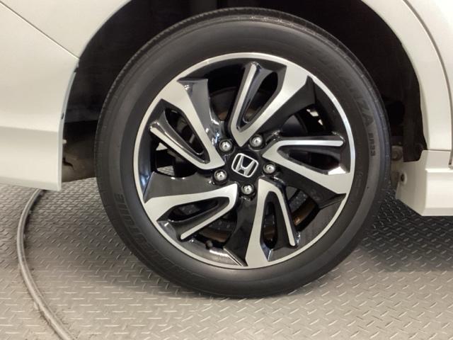 ステップワゴンスパーダ スパーダ・クールスピリットホンダセンシング　純正ナビ　フルセグ　リアカメラ　サイドエアバック　スマートキ　左右電動スライドドア　バックモニタ　地ＴＶ　ナビ＆ＴＶ　三列シート　ＵＳＢ　助手席エアバッグ　ドライブレコーダ　ＡＡＣ　横滑り防止機能（29枚目）