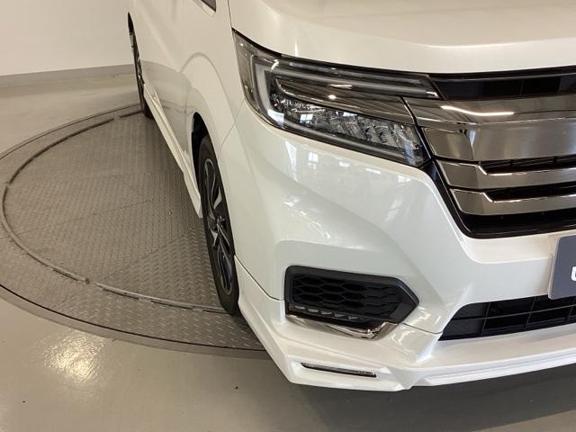 ステップワゴンスパーダ スパーダ・クールスピリットホンダセンシング　純正ナビ　フルセグ　リアカメラ　サイドエアバック　スマートキ　左右電動スライドドア　バックモニタ　地ＴＶ　ナビ＆ＴＶ　三列シート　ＵＳＢ　助手席エアバッグ　ドライブレコーダ　ＡＡＣ　横滑り防止機能（31枚目）