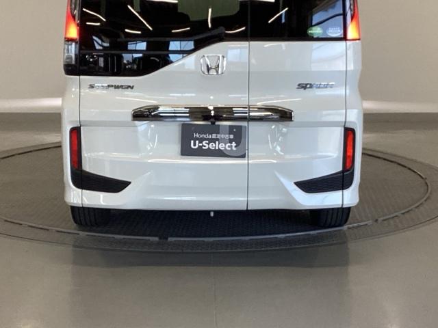ステップワゴンスパーダ スパーダ・クールスピリットホンダセンシング　純正ナビ　フルセグ　リアカメラ　サイドエアバック　スマートキ　左右電動スライドドア　バックモニタ　地ＴＶ　ナビ＆ＴＶ　三列シート　ＵＳＢ　助手席エアバッグ　ドライブレコーダ　ＡＡＣ　横滑り防止機能（36枚目）