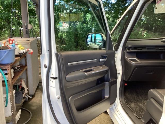 ステップワゴンスパーダ スパーダ・クールスピリットホンダセンシング　純正ナビ　フルセグ　リアカメラ　サイドエアバック　スマートキ　左右電動スライドドア　バックモニタ　地ＴＶ　ナビ＆ＴＶ　三列シート　ＵＳＢ　助手席エアバッグ　ドライブレコーダ　ＡＡＣ　横滑り防止機能（38枚目）