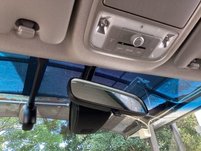 ステップワゴンスパーダ スパーダ・クールスピリットホンダセンシング　純正ナビ　フルセグ　リアカメラ　サイドエアバック　スマートキ　左右電動スライドドア　バックモニタ　地ＴＶ　ナビ＆ＴＶ　三列シート　ＵＳＢ　助手席エアバッグ　ドライブレコーダ　ＡＡＣ　横滑り防止機能（48枚目）