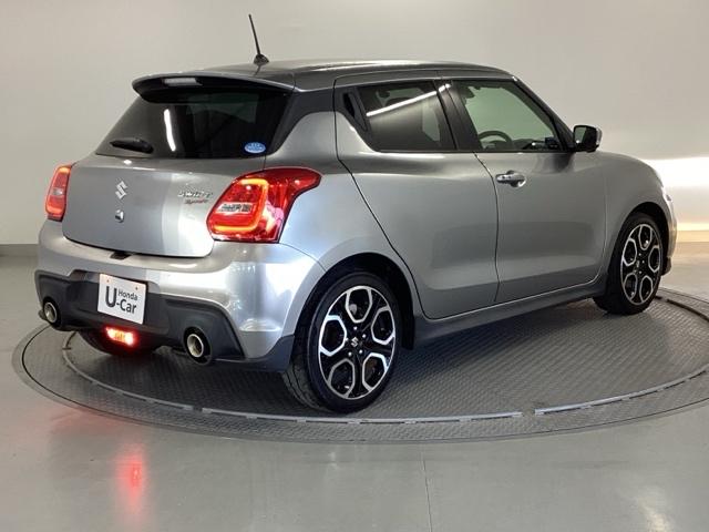 スイフトスポーツ ベースグレード　ナビ　フルセグ　全周囲カメラ　被害軽減ブレーキ　全方位カメラ付き　横滑り防止システム　シ－トヒ－タ－　ＳＲＳ　ＡＢＳ付　Ｗエアバック　ＬＥＤヘットランプ　ＵＳＢ接続　自動追従　全席ＰＷ　サイドＳＲＳ（8枚目）