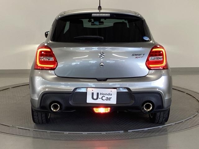 スイフトスポーツ ベースグレード　ナビ　フルセグ　全周囲カメラ　被害軽減ブレーキ　全方位カメラ付き　横滑り防止システム　シ－トヒ－タ－　ＳＲＳ　ＡＢＳ付　Ｗエアバック　ＬＥＤヘットランプ　ＵＳＢ接続　自動追従　全席ＰＷ　サイドＳＲＳ（9枚目）