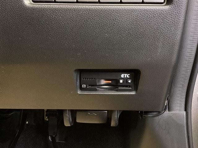 スイフトスポーツ ベースグレード　ナビ　フルセグ　全周囲カメラ　被害軽減ブレーキ　全方位カメラ付き　横滑り防止システム　シ－トヒ－タ－　ＳＲＳ　ＡＢＳ付　Ｗエアバック　ＬＥＤヘットランプ　ＵＳＢ接続　自動追従　全席ＰＷ　サイドＳＲＳ（16枚目）