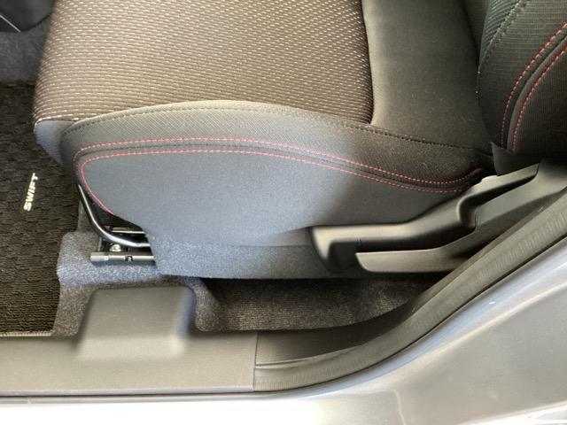 スイフトスポーツ ベースグレード　ナビ　フルセグ　全周囲カメラ　被害軽減ブレーキ　全方位カメラ付き　横滑り防止システム　シ－トヒ－タ－　ＳＲＳ　ＡＢＳ付　Ｗエアバック　ＬＥＤヘットランプ　ＵＳＢ接続　自動追従　全席ＰＷ　サイドＳＲＳ（40枚目）