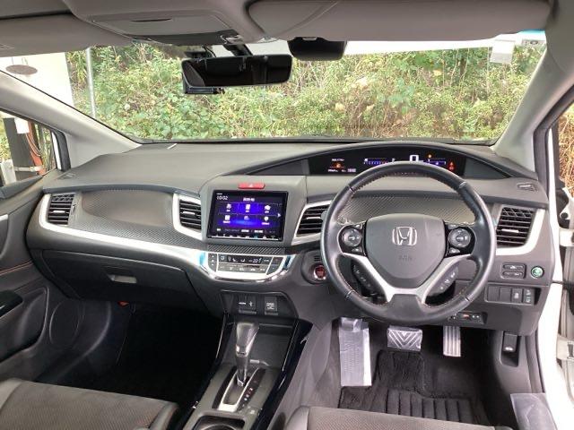 ジェイド ＲＳ・ホンダセンシング　純正メモリーナビ　リアカメラ　ＥＴＣ　ナビ＆ＴＶ　フルセグテレビ　ＬＥＤライト　サイドカーテンエアバック　スマートＫ　記録簿　セキュリティアラーム　エアバッグ　ターボ車　ＤＶＤ再生可能　オートエアコン（2枚目）