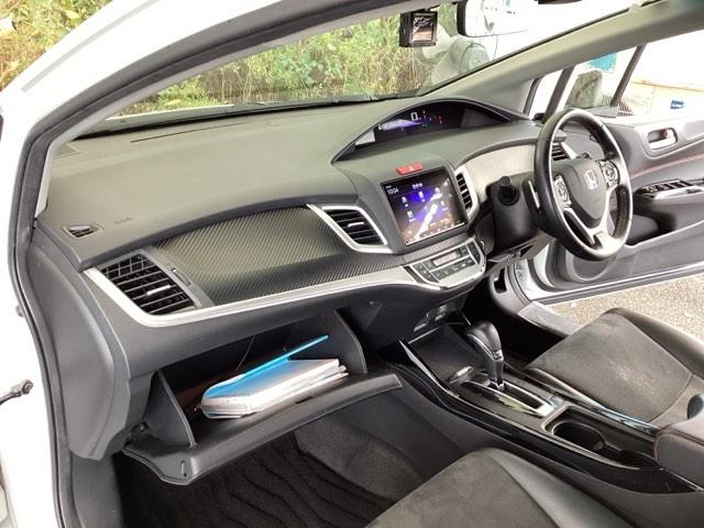 ジェイド ＲＳ・ホンダセンシング　純正メモリーナビ　リアカメラ　ＥＴＣ　ナビ＆ＴＶ　フルセグテレビ　ＬＥＤライト　サイドカーテンエアバック　スマートＫ　記録簿　セキュリティアラーム　エアバッグ　ターボ車　ＤＶＤ再生可能　オートエアコン（35枚目）