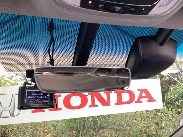 ジェイド ＲＳ・ホンダセンシング　純正メモリーナビ　リアカメラ　ＥＴＣ　ナビ＆ＴＶ　フルセグテレビ　ＬＥＤライト　サイドカーテンエアバック　スマートＫ　記録簿　セキュリティアラーム　エアバッグ　ターボ車　ＤＶＤ再生可能　オートエアコン（47枚目）