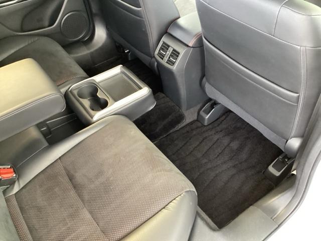 ジェイド ＲＳ・ホンダセンシング　純正メモリーナビ　リアカメラ　ＥＴＣ　ナビ＆ＴＶ　フルセグテレビ　ＬＥＤライト　サイドカーテンエアバック　スマートＫ　記録簿　セキュリティアラーム　エアバッグ　ターボ車　ＤＶＤ再生可能　オートエアコン（58枚目）