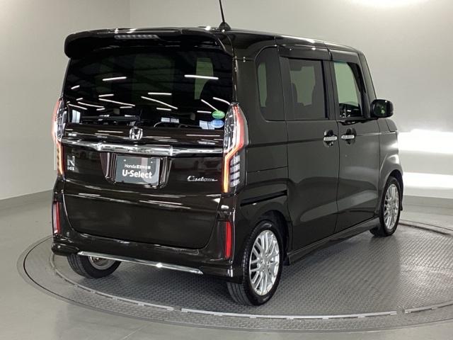 N-BOXカスタム Lターボ 純正メモリーナビ ドラレコ リアカメラ 地デジチューナー 衝突軽減ブレーキサポート LEDヘッドライ アイドリングS ターボエンジン PS カーテンエアバック シートヒータ エアバック USB AAC(8枚目)