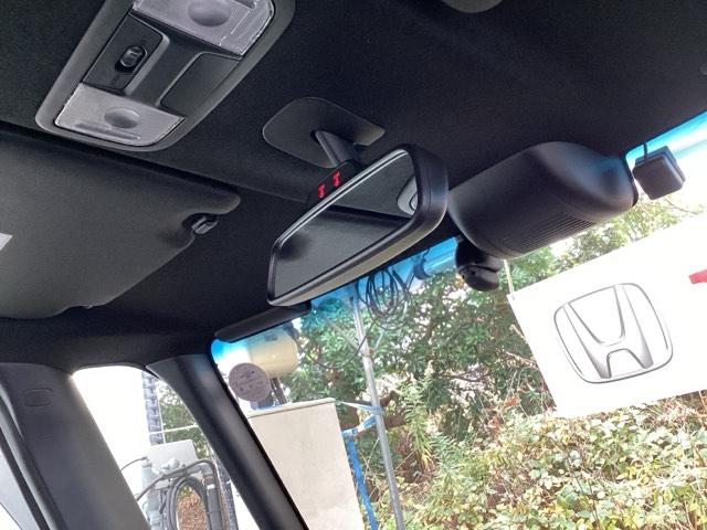 N-BOXカスタム Lターボ 純正メモリーナビ ドラレコ リアカメラ 地デジチューナー 衝突軽減ブレーキサポート LEDヘッドライ アイドリングS ターボエンジン PS カーテンエアバック シートヒータ エアバック USB AAC(10枚目)