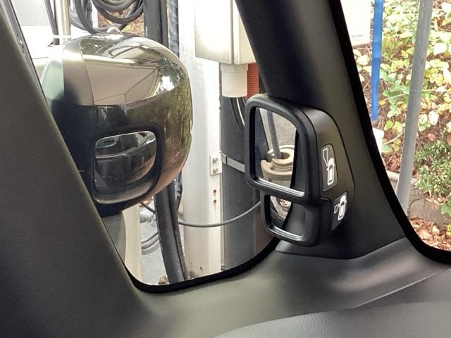 N-BOXカスタム Lターボ 純正メモリーナビ ドラレコ リアカメラ 地デジチューナー 衝突軽減ブレーキサポート LEDヘッドライ アイドリングS ターボエンジン PS カーテンエアバック シートヒータ エアバック USB AAC(50枚目)