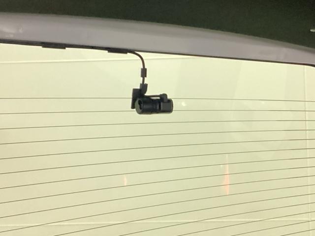 Ｎ－ＢＯＸカスタム ベースグレード　ＨｏｎｄａＣＯＮＮＥＣＴ対応純正メモリーナビ　ＵＳＢ接続　ＣＭＢＳ　Ｄレコ　ベンチシート　オートエアコン　スマートキ　ＬＥＤ　盗難防止装置　クルコン　ＥＴＣ　バックカメラ　フルセグＴＶ　エアバッグ（13枚目）