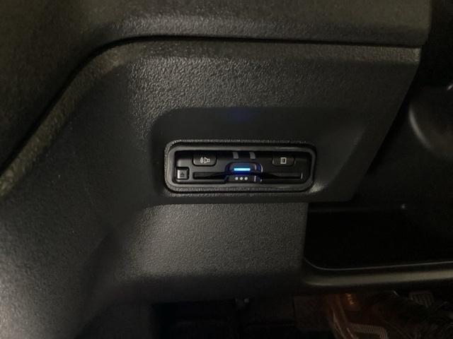 Ｎ－ＢＯＸカスタム ベースグレード　ＨｏｎｄａＣＯＮＮＥＣＴ対応純正メモリーナビ　ＵＳＢ接続　ＣＭＢＳ　Ｄレコ　ベンチシート　オートエアコン　スマートキ　ＬＥＤ　盗難防止装置　クルコン　ＥＴＣ　バックカメラ　フルセグＴＶ　エアバッグ（14枚目）