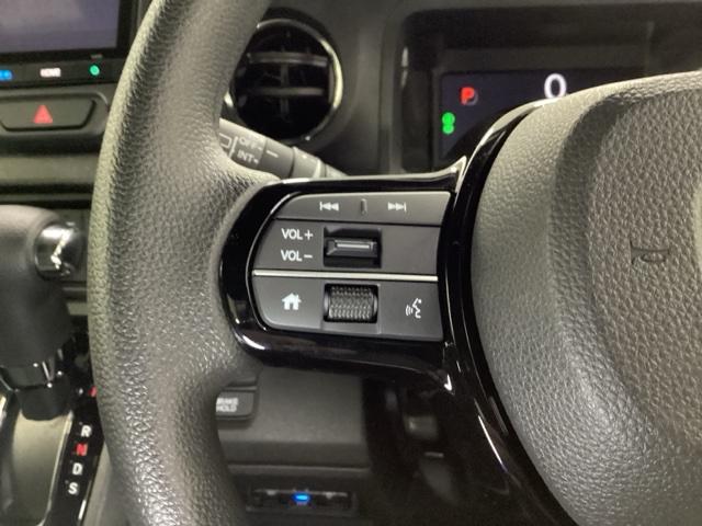 Ｎ－ＢＯＸカスタム ベースグレード　ＨｏｎｄａＣＯＮＮＥＣＴ対応純正メモリーナビ　ＵＳＢ接続　ＣＭＢＳ　Ｄレコ　ベンチシート　オートエアコン　スマートキ　ＬＥＤ　盗難防止装置　クルコン　ＥＴＣ　バックカメラ　フルセグＴＶ　エアバッグ（16枚目）