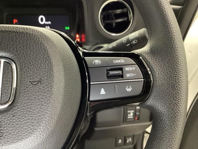 Ｎ－ＢＯＸカスタム ベースグレード　ＨｏｎｄａＣＯＮＮＥＣＴ対応純正メモリーナビ　ＵＳＢ接続　ＣＭＢＳ　Ｄレコ　ベンチシート　オートエアコン　スマートキ　ＬＥＤ　盗難防止装置　クルコン　ＥＴＣ　バックカメラ　フルセグＴＶ　エアバッグ（17枚目）