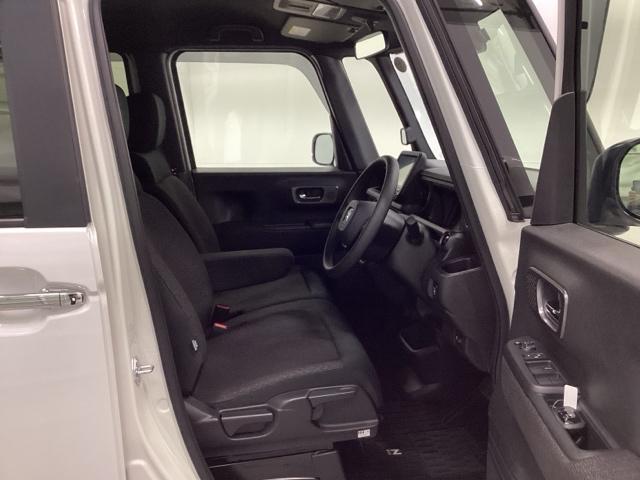 Ｎ－ＢＯＸカスタム ベースグレード　ＨｏｎｄａＣＯＮＮＥＣＴ対応純正メモリーナビ　ＵＳＢ接続　ＣＭＢＳ　Ｄレコ　ベンチシート　オートエアコン　スマートキ　ＬＥＤ　盗難防止装置　クルコン　ＥＴＣ　バックカメラ　フルセグＴＶ　エアバッグ（19枚目）