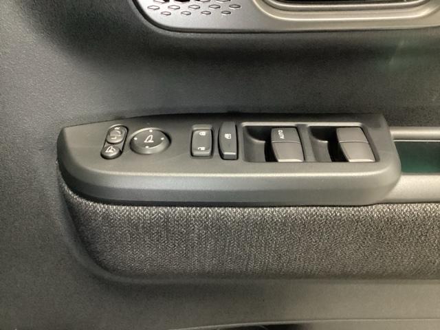 Ｎ－ＢＯＸカスタム ベースグレード　ＨｏｎｄａＣＯＮＮＥＣＴ対応純正メモリーナビ　ＵＳＢ接続　ＣＭＢＳ　Ｄレコ　ベンチシート　オートエアコン　スマートキ　ＬＥＤ　盗難防止装置　クルコン　ＥＴＣ　バックカメラ　フルセグＴＶ　エアバッグ（30枚目）