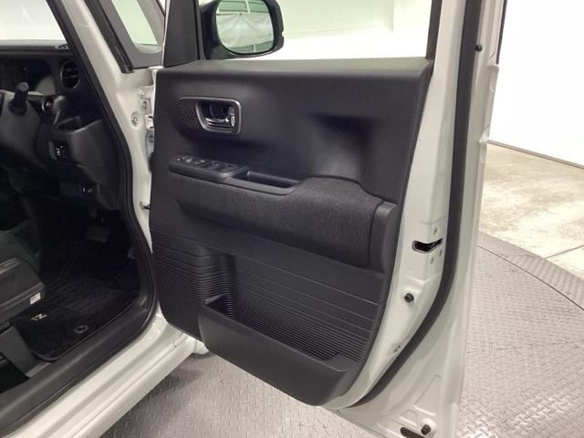 Ｎ－ＢＯＸカスタム ベースグレード　ＨｏｎｄａＣＯＮＮＥＣＴ対応純正メモリーナビ　ＵＳＢ接続　ＣＭＢＳ　Ｄレコ　ベンチシート　オートエアコン　スマートキ　ＬＥＤ　盗難防止装置　クルコン　ＥＴＣ　バックカメラ　フルセグＴＶ　エアバッグ（31枚目）