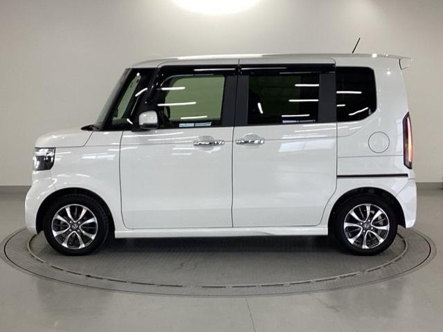 Ｎ－ＢＯＸカスタム ベースグレード　純正メモリーナビ　ドラレコ　リアカメラ　ＵＳＢ接続　ＣＭＢＳ　Ｄレコ　ベンチシート　オートエアコン　スマートキ　ＬＥＤ　盗難防止装置　クルコン　ＥＴＣ　バックカメラ　フルセグＴＶ　パワーステアリング（26枚目）