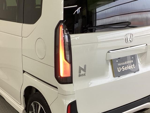 Ｎ－ＢＯＸカスタム ベースグレード　純正メモリーナビ　ドラレコ　リアカメラ　ＵＳＢ接続　ＣＭＢＳ　Ｄレコ　ベンチシート　オートエアコン　スマートキ　ＬＥＤ　盗難防止装置　クルコン　ＥＴＣ　バックカメラ　フルセグＴＶ　パワーステアリング（28枚目）