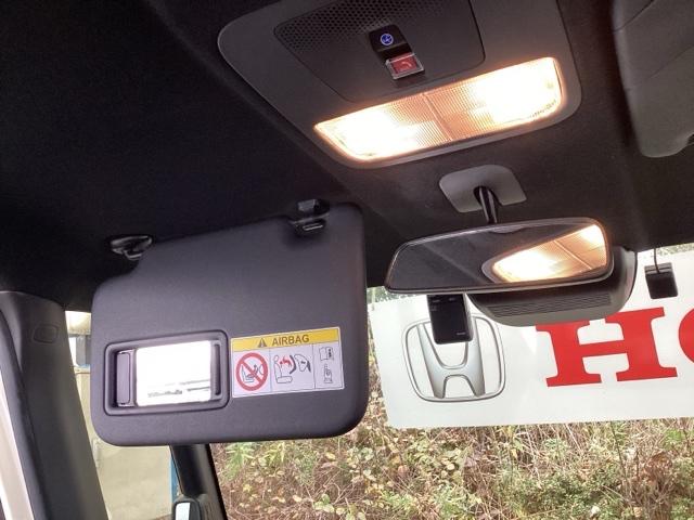 Ｎ－ＢＯＸカスタム ベースグレード　純正メモリーナビ　ドラレコ　リアカメラ　ＵＳＢ接続　ＣＭＢＳ　Ｄレコ　ベンチシート　オートエアコン　スマートキ　ＬＥＤ　盗難防止装置　クルコン　ＥＴＣ　バックカメラ　フルセグＴＶ　パワーステアリング（47枚目）