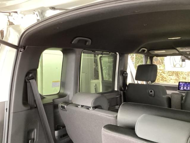 Ｎ－ＢＯＸカスタム ベースグレード　純正メモリーナビ　ドラレコ　リアカメラ　ＵＳＢ接続　ＣＭＢＳ　Ｄレコ　ベンチシート　オートエアコン　スマートキ　ＬＥＤ　盗難防止装置　クルコン　ＥＴＣ　バックカメラ　フルセグＴＶ　パワーステアリング（65枚目）