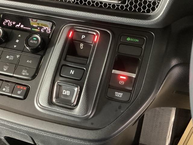 �w��ő��삷��G���N�g���b�N�M�A�Z���N�^�[���̗p�B�X�}�[�g�ȑ��삪�y���߂܂��B