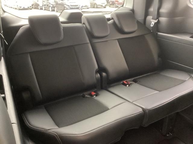 �P��ڂ���R��ڂ܂ōL�X���Ԃł��B�R��ڃV�[�g�͉ו�����������s�v�Ȏ��̓A�����W���ĉ׎��Ƃ��Ďg�p���邱�Ƃ��\�ŕ֗��Ɏg���܂��B