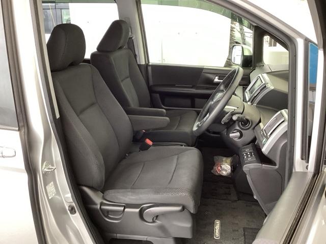 �t�����g�L�X�A�Z�p���[�g�V�[�g�̉^�]�Ȃ́A�n�C�g�A�W���X�^�[���t���Ă���̂ŁA���K�Ƀh���C�u���ł��܂��B�n���h���̓e���X�R�s�b�N�@�\�ŁA�n���h���ʒu����E���E��O�E���ɒ��߂ł��܂��B