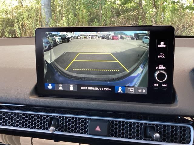 �o�b�N���j�^�[�ɃK�C�h���\���t���Ȃ̂ŎԌɓ�������S�y�J�����A���O���͂R�p�^�[������I�ׂ܂��z�m��Ȃ����ł����S���Ċy�������o�������ł��܂��B