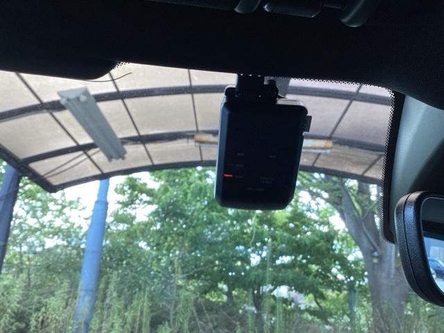 �܂����I�̎��̂��߂Ƀh���C�u���R�[�_�[�������Ă��܂��B