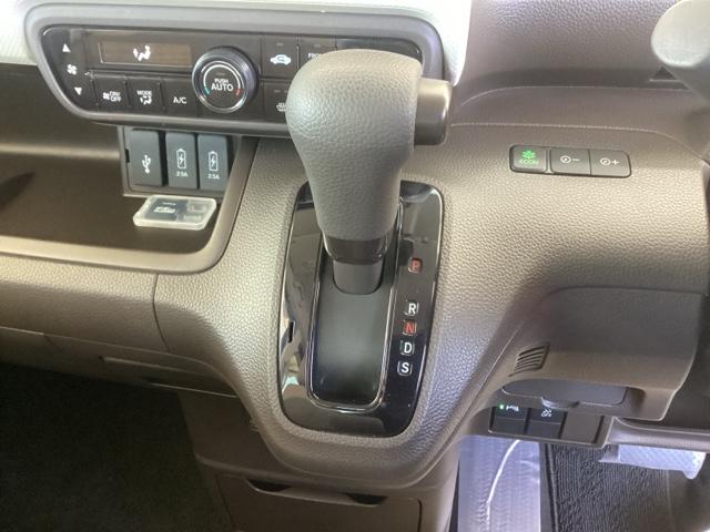 Ｎ－ＢＯＸ Ｌ　純正ナビ　フルセグ　リアカメラ　ＵＳＢ入力　ＤＶＤ視聴可能　ＬＥＤランプ　シートヒータ　運転席エアバッグ　イモビライザー　キーフリー　Ｒカメ　パワーウインドウ　ナビＴＶ　助手席エアバッグ　エアコン（14枚目）