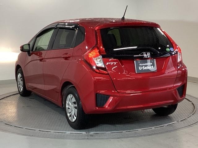 フィット １３Ｇ・Ｆパッケージコンフォートエディション　純正メモリナビ　衝突低減ブレーキ　ＥＴＣ　シティブレーキアクティブシステム　パワーウィンドウ　横滑り防止機能　キーレス　シートヒータ　インテリキー　地デジＴＶ　ＡＡＣ　ＴＶナビ　Ｉストップ　ＤＶＤ再生（26枚目）